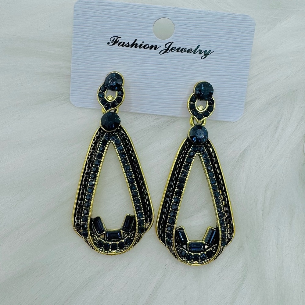 Fashion Statement Dangle Earrings Bundle Lot Set … - image 2